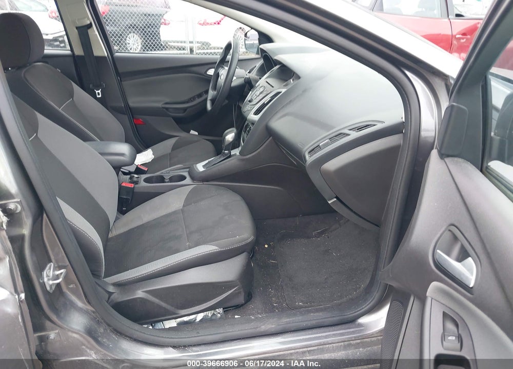 2014 FORD FOCUS SE VIN: 1FADP3F27EL161240
