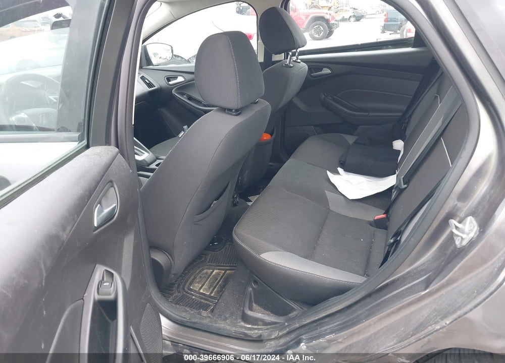 2014 FORD FOCUS SE VIN: 1FADP3F27EL161240
