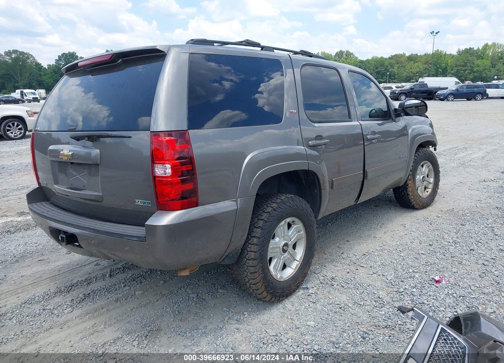 2011 CHEVROLET TAHOE LT VIN: 1GNSCBE07BR320314