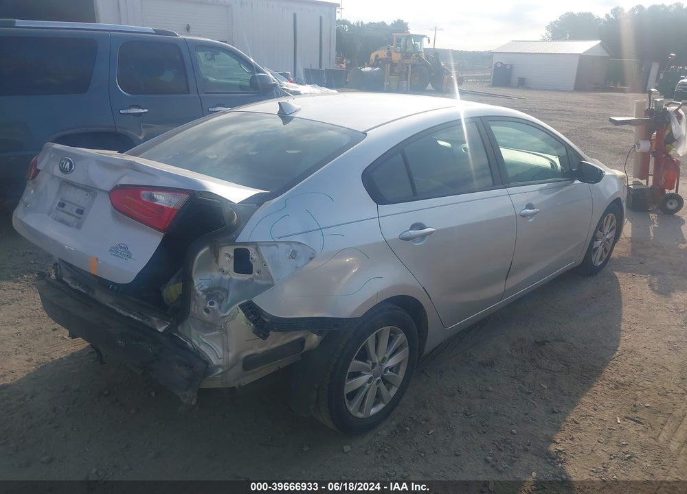 2015 KIA FORTE LX VIN: KNAFX4A61F5272842