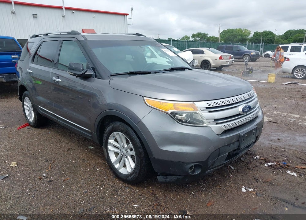2013 FORD EXPLORER XLT VIN: 1FM5K8D89DGA05138