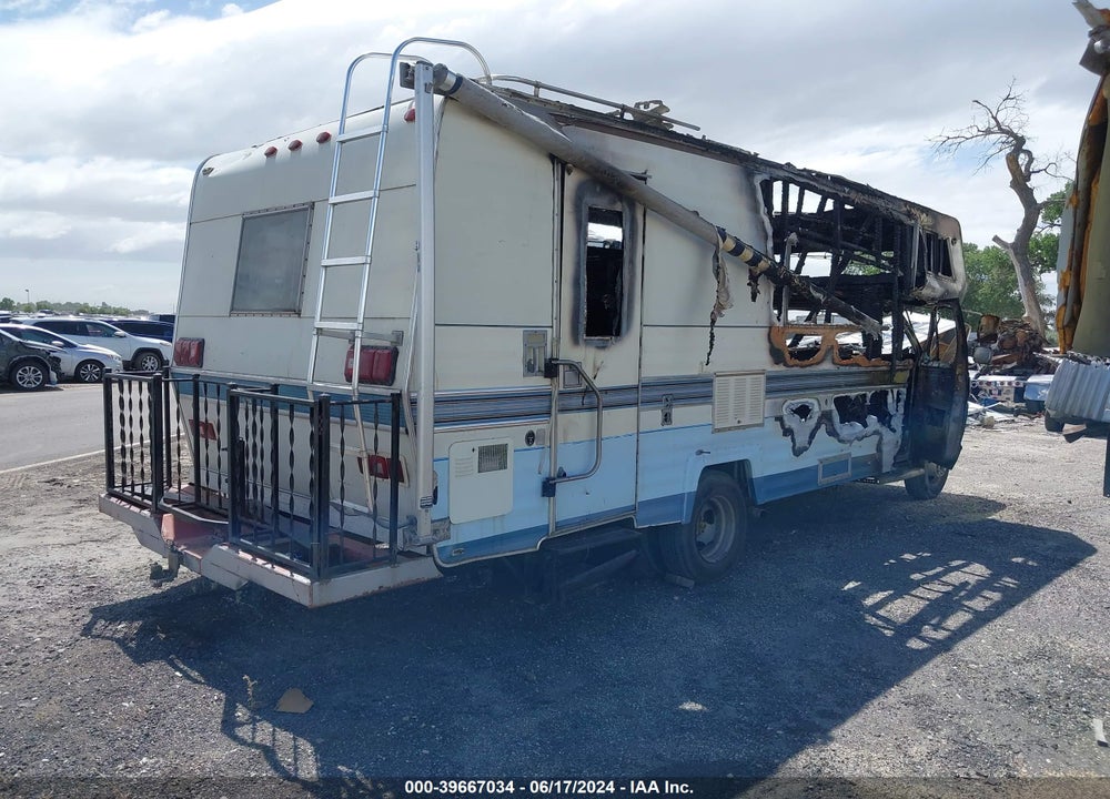1976 TRAVEL CRAFT MOTORHOME VIN: F37AHB76823