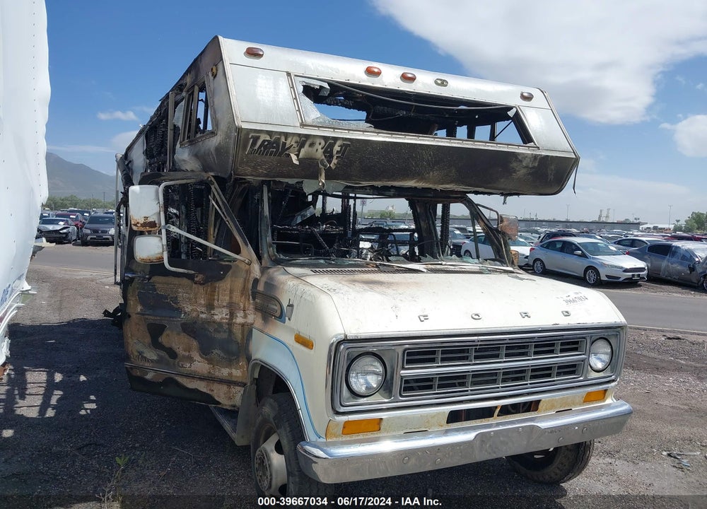 1976 TRAVEL CRAFT MOTORHOME VIN: F37AHB76823