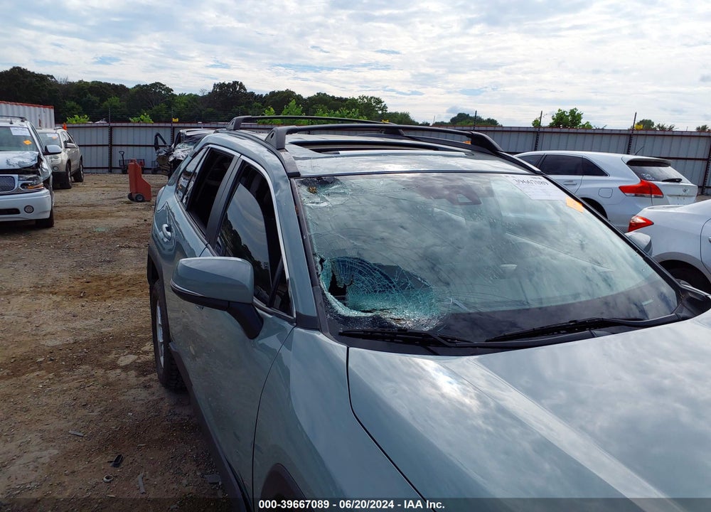 2019 TOYOTA RAV4 XLE VIN: 2T3P1RFV1KC031602