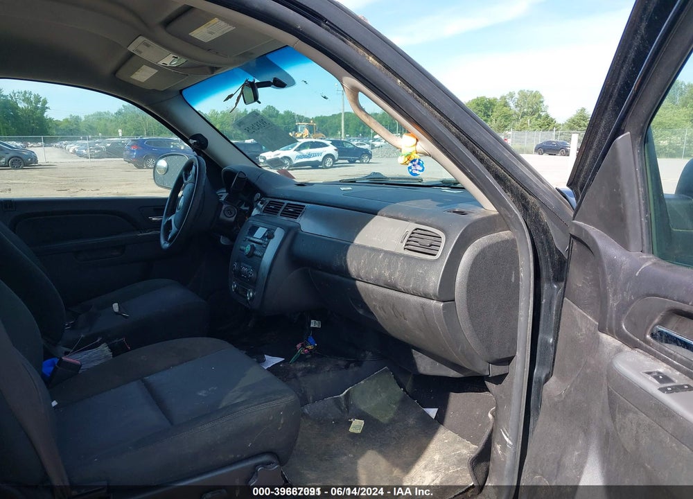 2010 CHEVROLET TAHOE SPECIAL SERVICES VIN: 1GNUKAE03AR215919