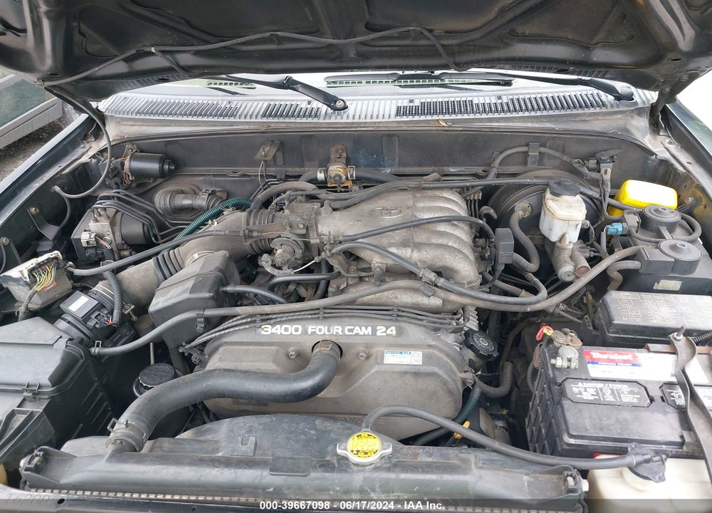 1998 TOYOTA 4RUNNER SR5 V6 LIMITED VIN: JT3GN87R1W0063642