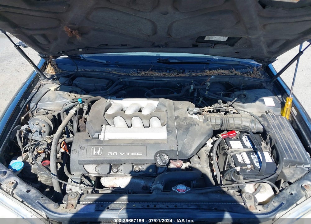 2000 HONDA ACCORD 3.0 EX VIN: 1HGCG1659YA049609