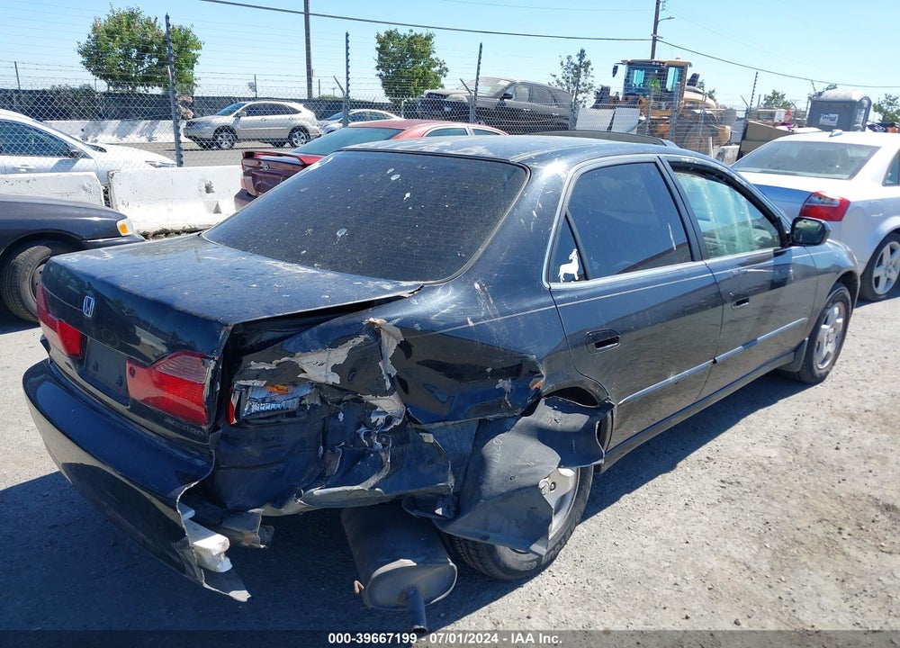 2000 HONDA ACCORD 3.0 EX VIN: 1HGCG1659YA049609