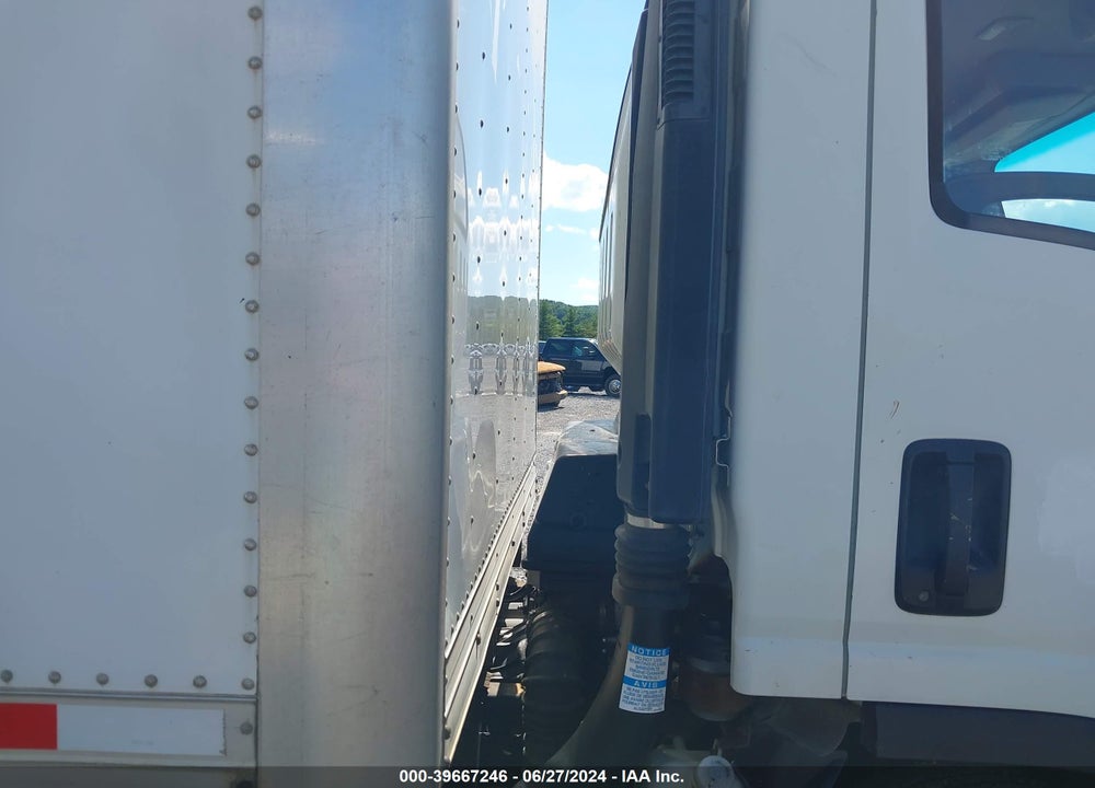 2014 ISUZU NPR HD DSL REG AT VIN: JALC4W166E7003537