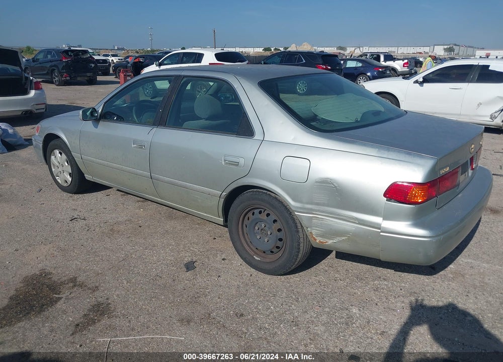 2000 TOYOTA CAMRY LE VIN: JT2BG22K6Y0406108