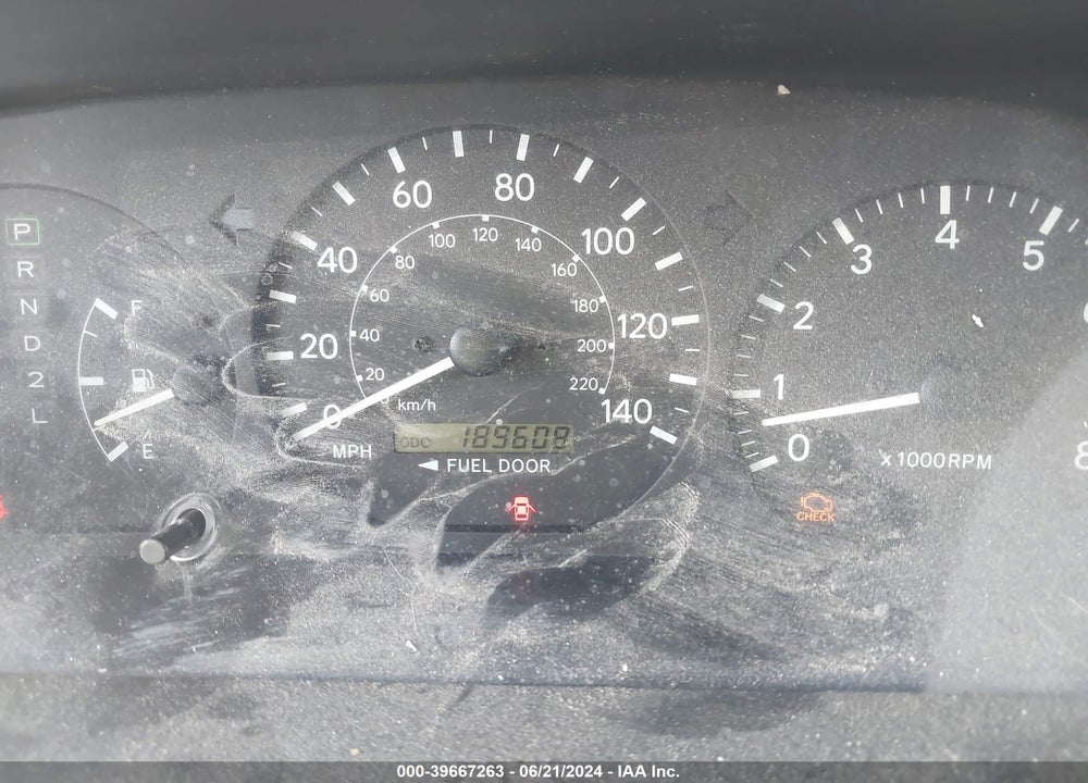 2000 TOYOTA CAMRY LE VIN: JT2BG22K6Y0406108