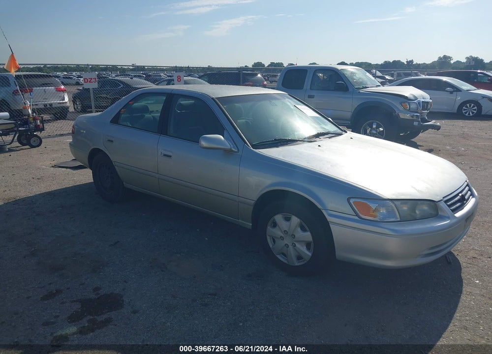 2000 TOYOTA CAMRY LE VIN: JT2BG22K6Y0406108