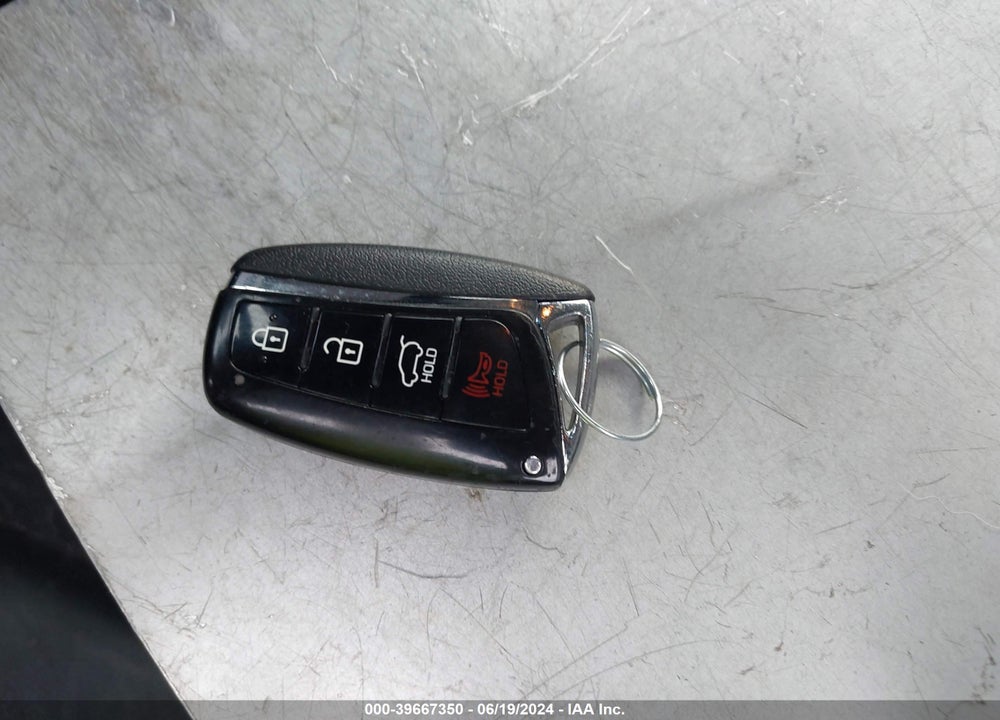2018 HYUNDAI SANTA FE SPORT VIN: 5XYZUDLBXJG512280