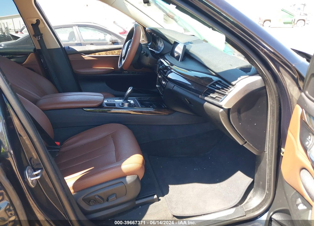 2016 BMW X5 XDRIVE35I VIN: 5UXKR0C52G0P30247