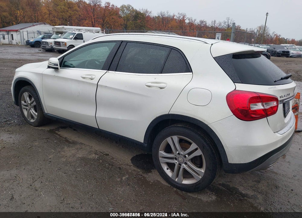 2015 MERCEDES-BENZ GLA-CLASS VIN: WDCTG4GB5FJ098589