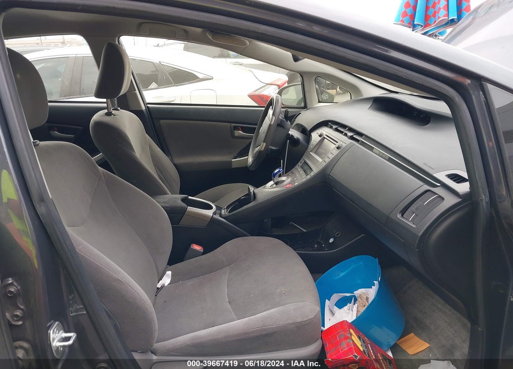 2015 TOYOTA PRIUS VIN: JTDKN3DU8F0462078