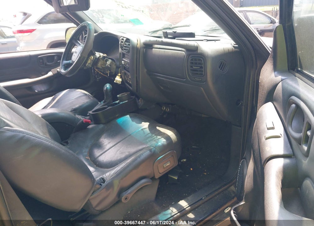 2001 GMC JIMMY SLT VIN: 1GKDT13W212152998