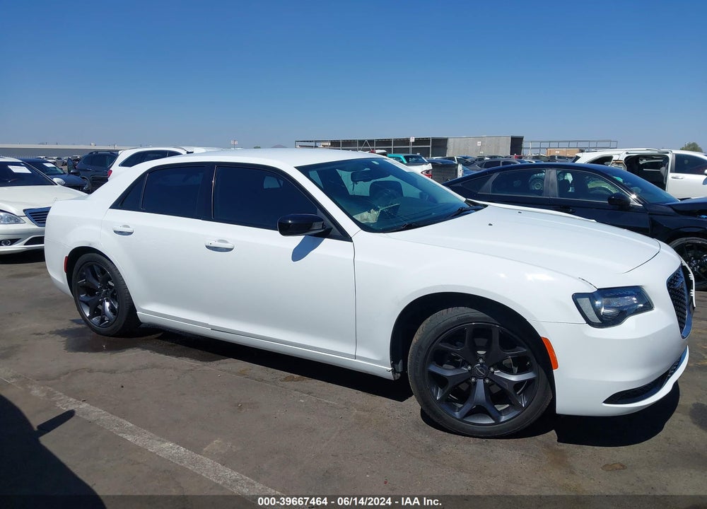 2020 CHRYSLER 300 TOURING VIN: 2C3CCAAG8LH242092