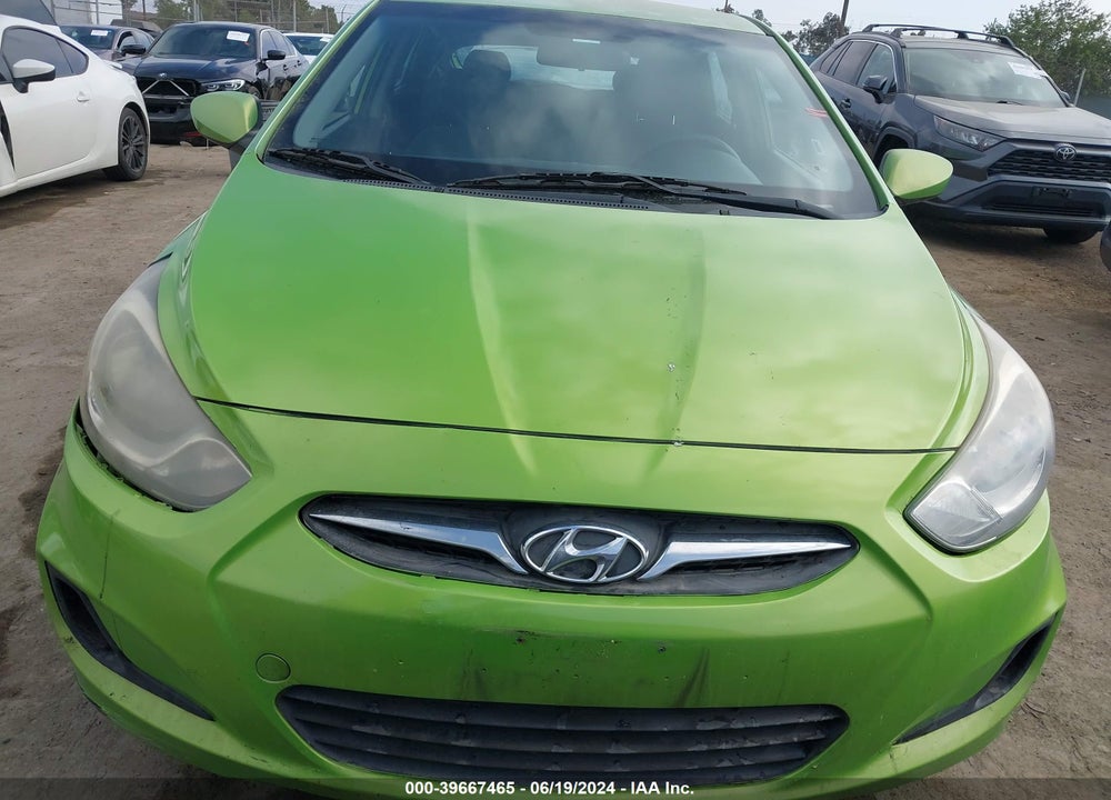 2013 HYUNDAI ACCENT VIN: KMHCT5AE0DU132181