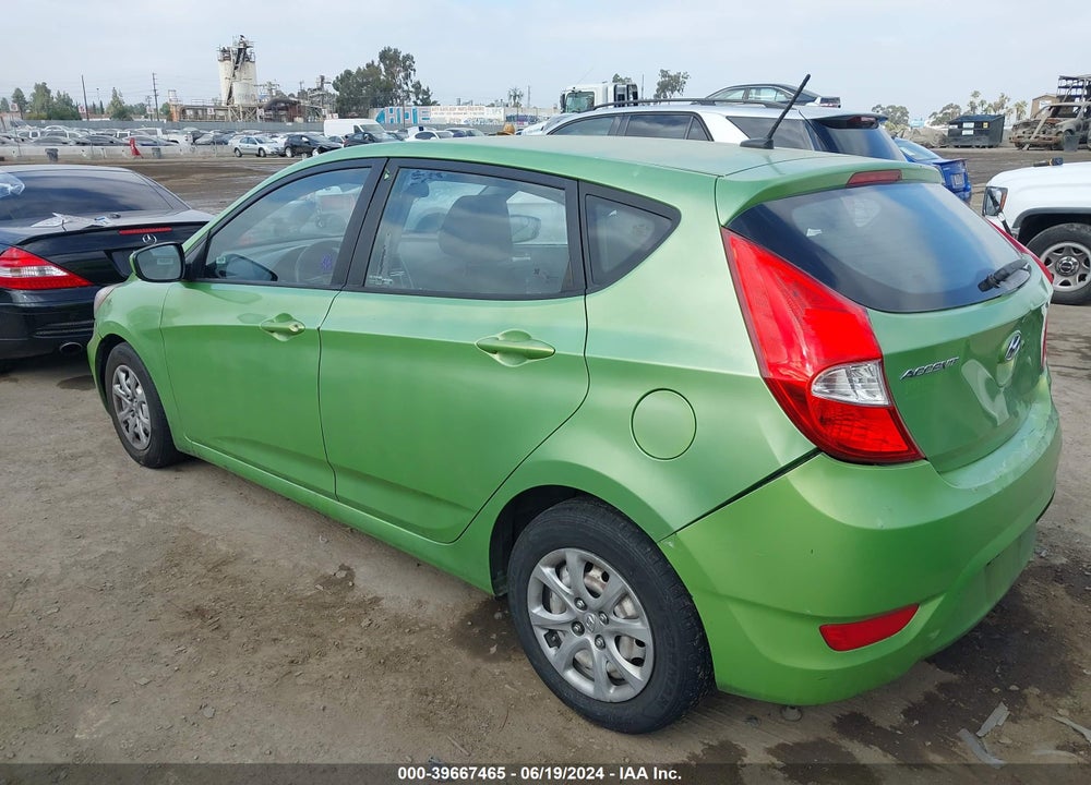 2013 HYUNDAI ACCENT VIN: KMHCT5AE0DU132181