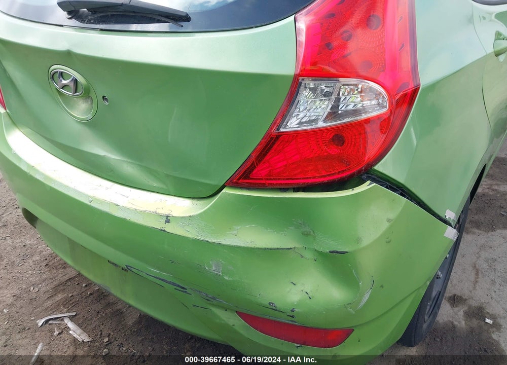 2013 HYUNDAI ACCENT VIN: KMHCT5AE0DU132181