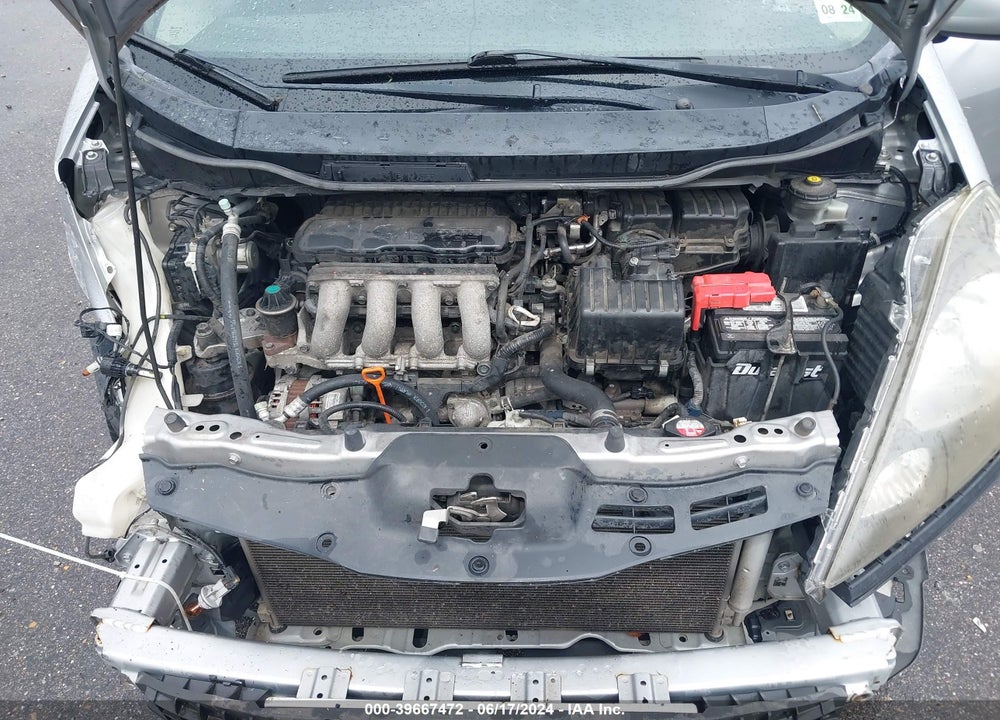 2013 HONDA FIT SPORT VIN: JHMGE8H55DC061605