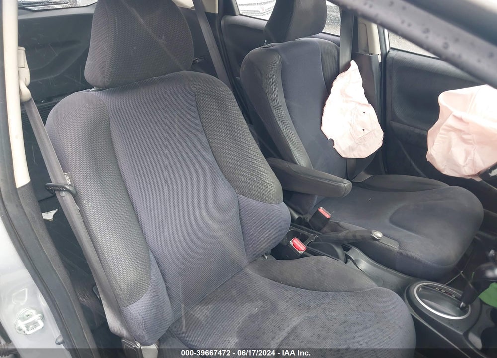 2013 HONDA FIT SPORT VIN: JHMGE8H55DC061605