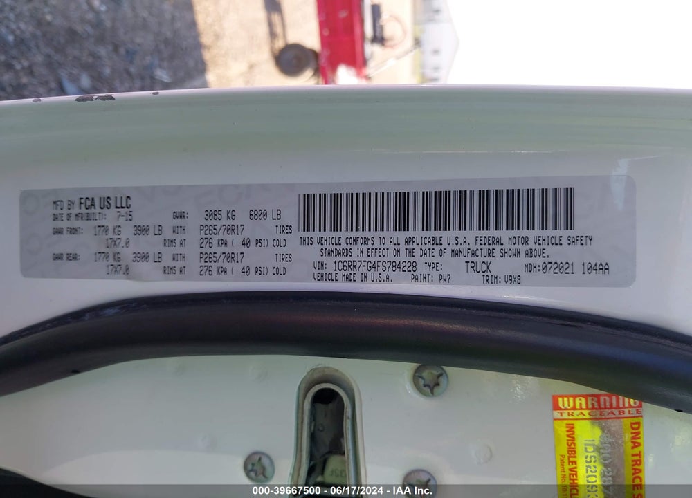 2015 RAM 1500 VIN: 1C6RR7FG4FS784228