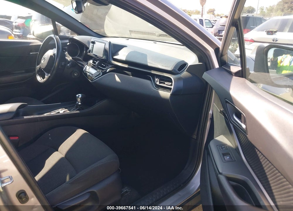 2018 TOYOTA C-HR XLE VIN: NMTKHMBX7JR045050