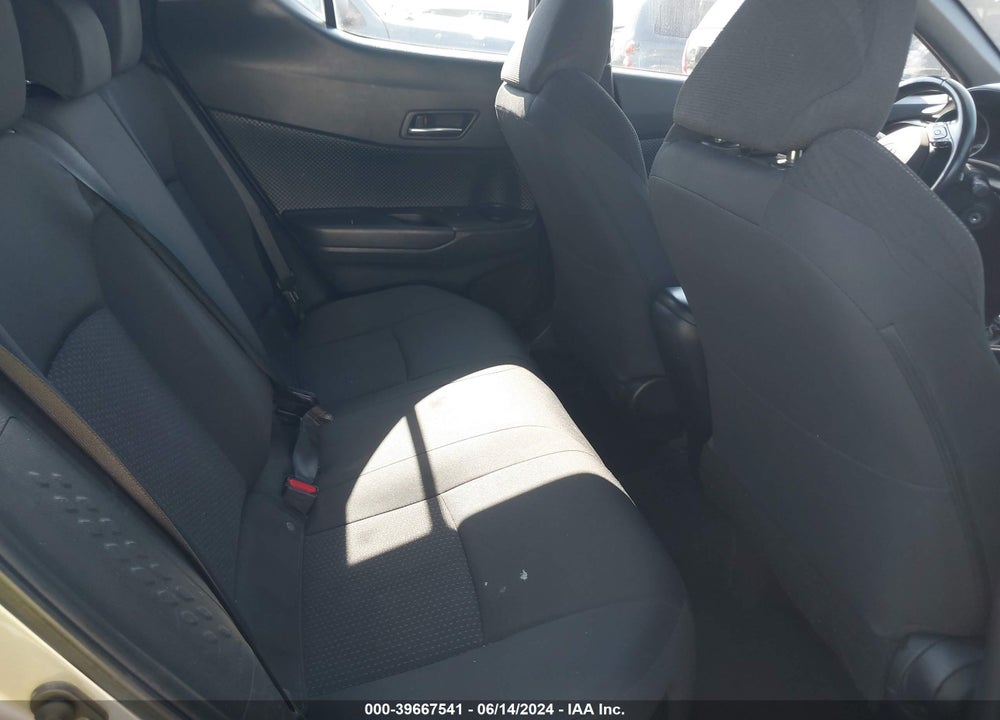 2018 TOYOTA C-HR XLE VIN: NMTKHMBX7JR045050