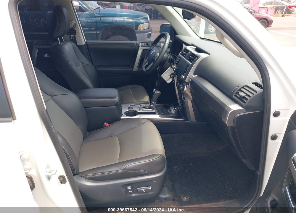 2021 TOYOTA 4RUNNER SR5 PREMIUM VIN: JTENU5JR3M5924912