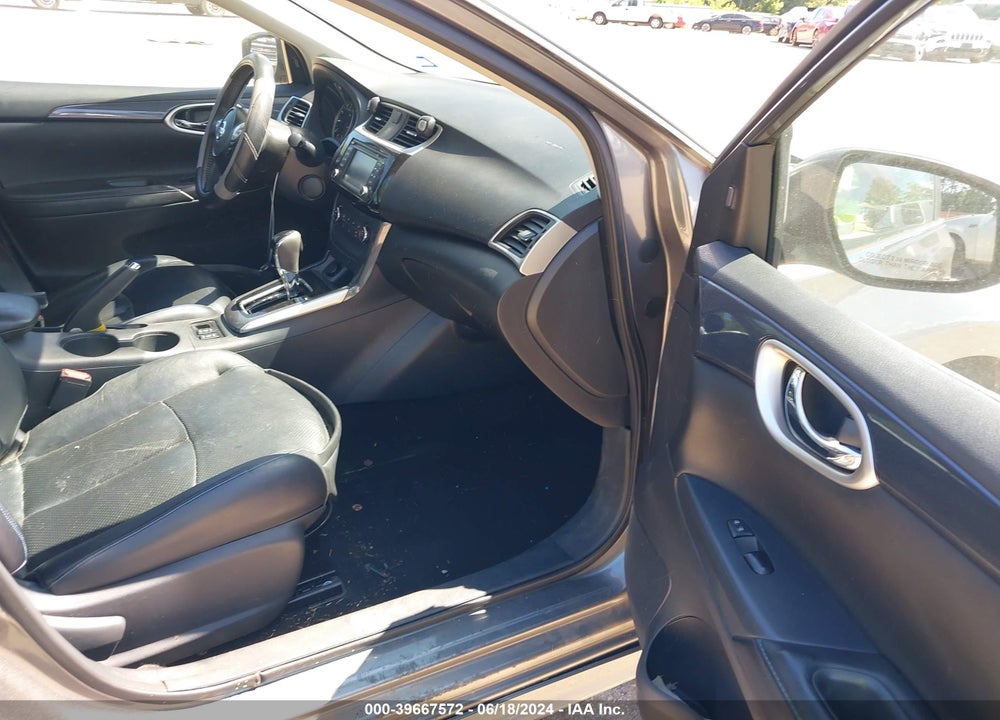 2016 NISSAN SENTRA SR VIN: 3N1AB7AP9GY236619