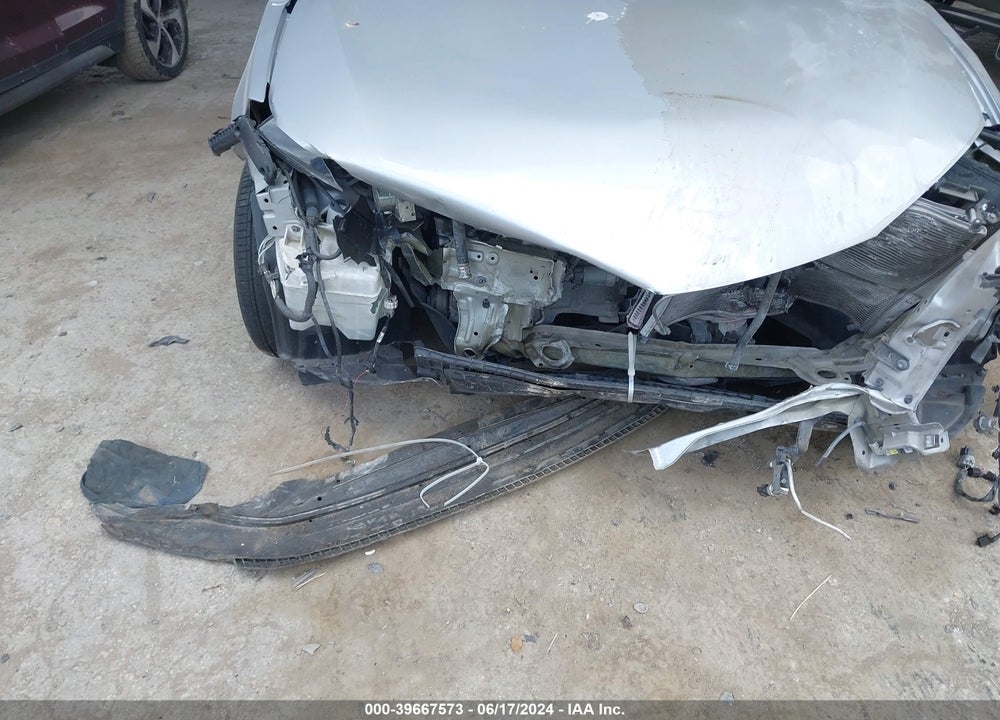 2019 TOYOTA COROLLA SE VIN: 5YFBURHE0KP899419