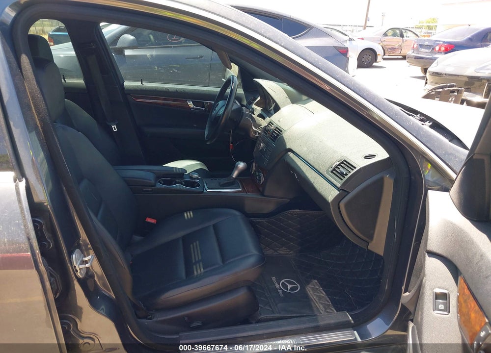2009 MERCEDES-BENZ C 300 LUXURY 4MATIC/SPORT 4MATIC VIN: WDDGF81X39F217968