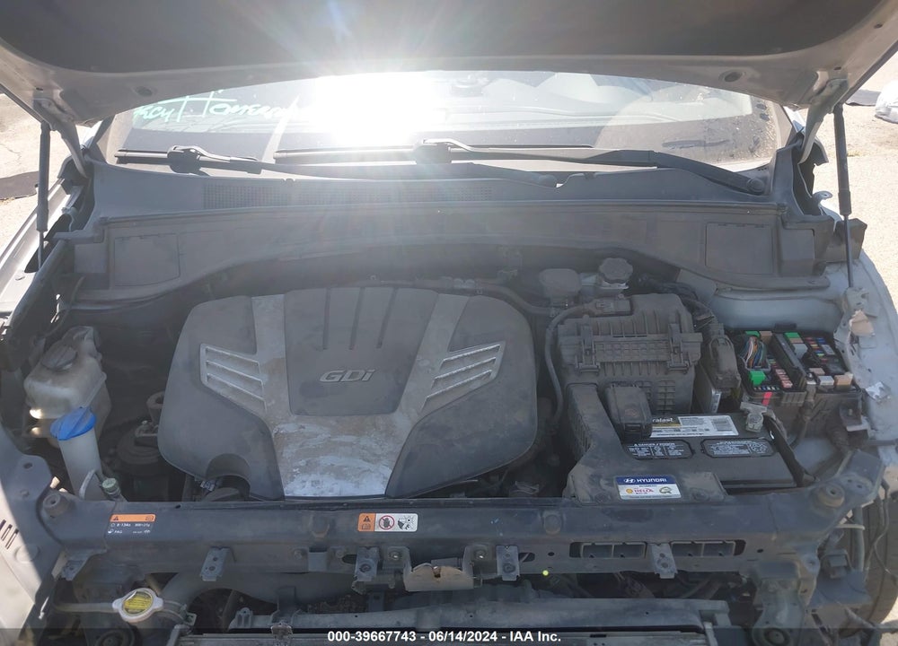 2017 HYUNDAI SANTA FE SE VIN: KM8SMDHF0HU213317
