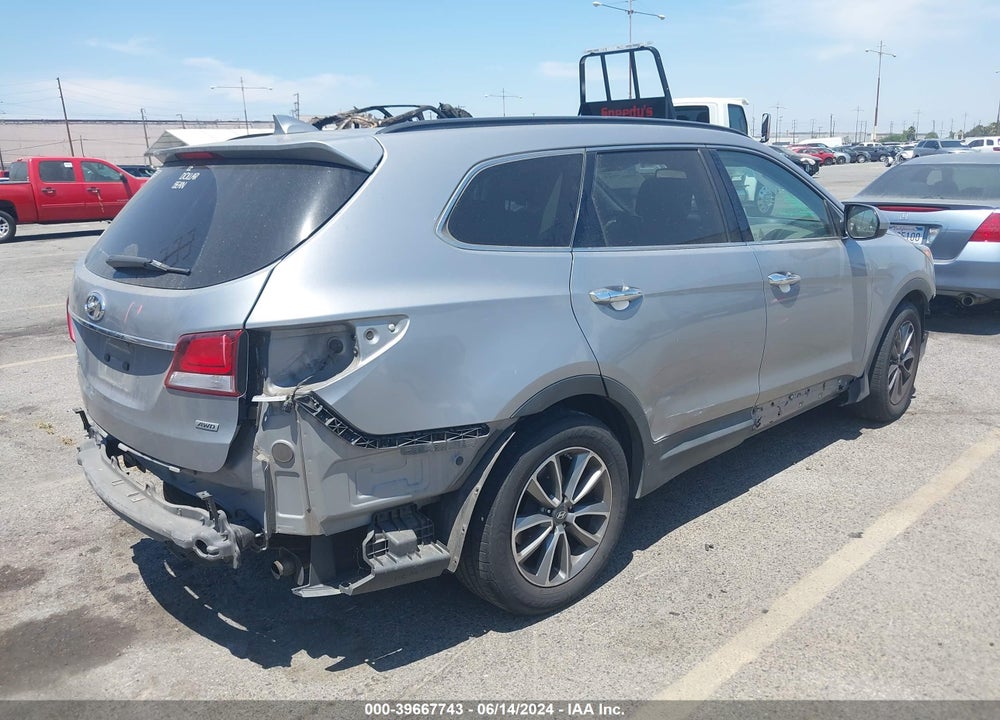 2017 HYUNDAI SANTA FE SE VIN: KM8SMDHF0HU213317