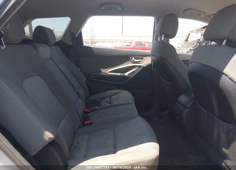 2017 HYUNDAI SANTA FE SE VIN: KM8SMDHF0HU213317