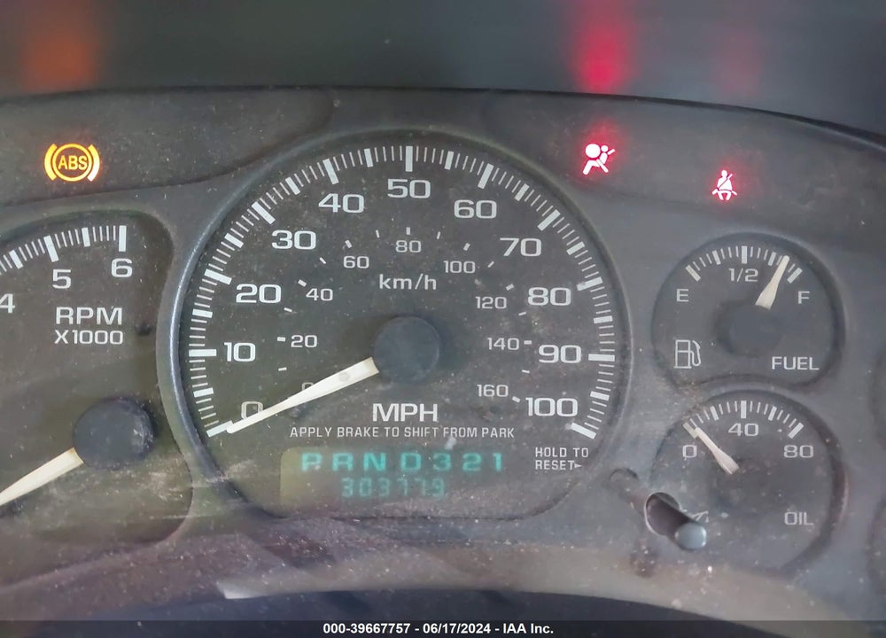 2002 CHEVROLET SILVERADO 1500 VIN: 1GCEC19V82E224673
