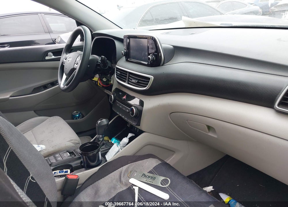 2020 HYUNDAI TUCSON SE VIN: KM8J23A45LU140832