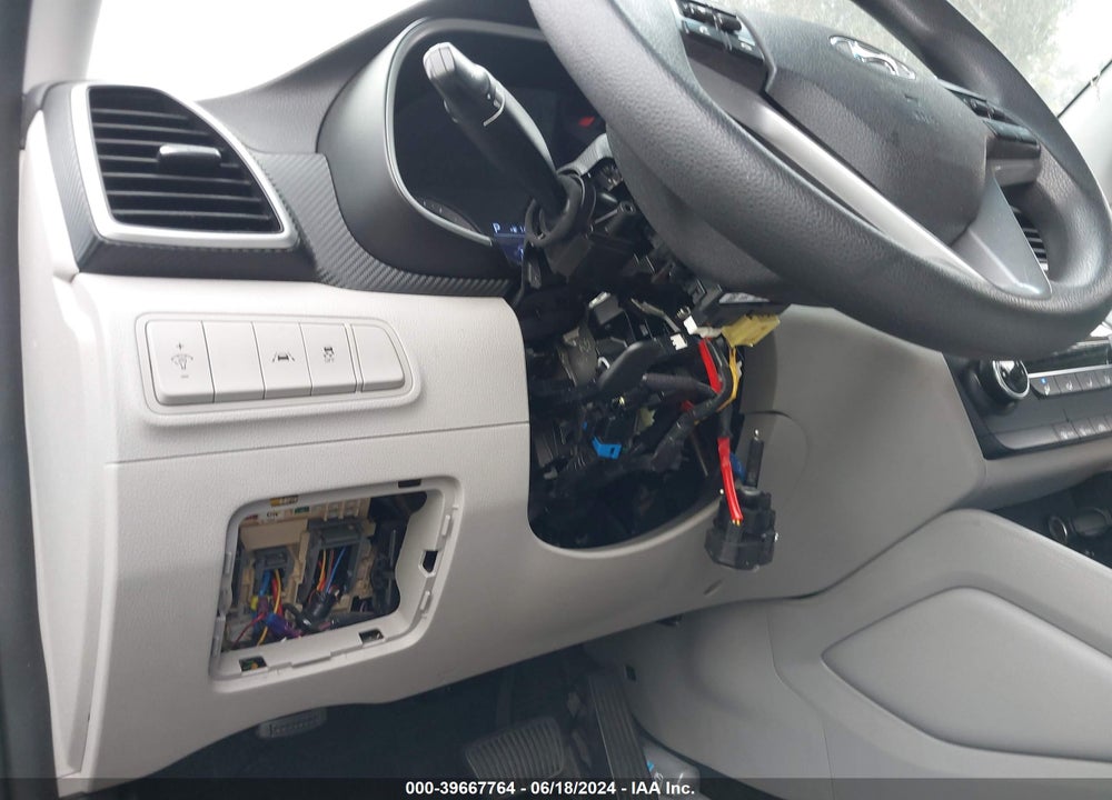 2020 HYUNDAI TUCSON SE VIN: KM8J23A45LU140832