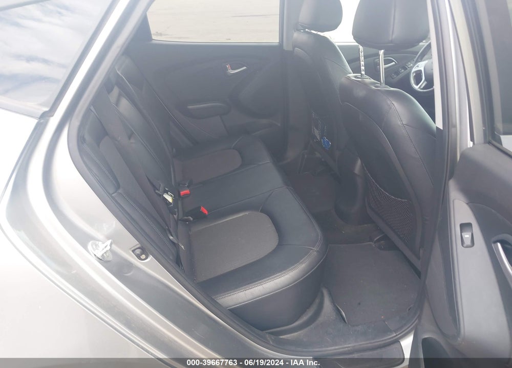 2012 HYUNDAI TUCSON GLS VIN: KM8JUCAC1CU525838