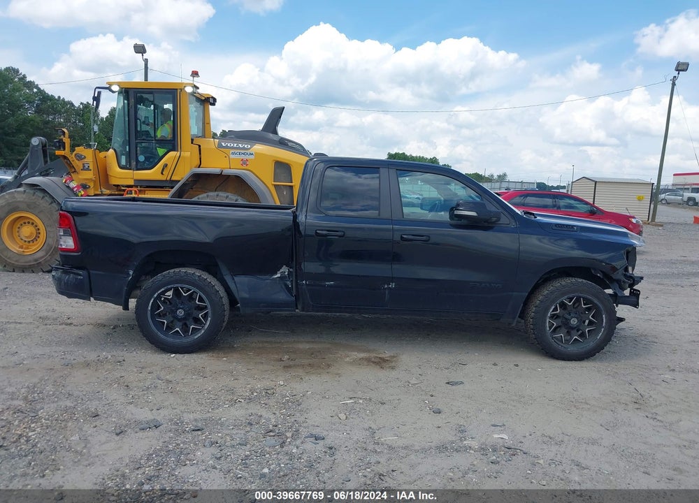 2022 RAM 1500 BIG HORN QUAD CAB 4X2 6'4 BOX VIN: 1C6RREBT3NN274747
