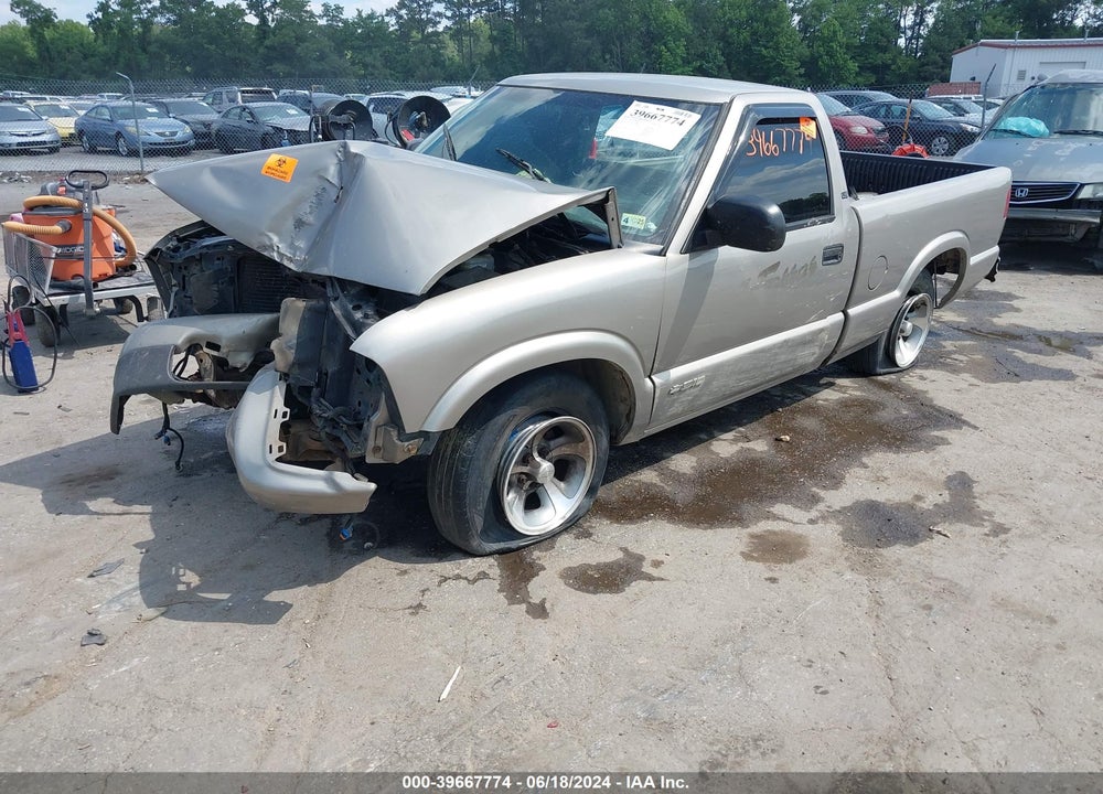 2002 CHEVROLET S-10 LS VIN: 1GCCS145428181496