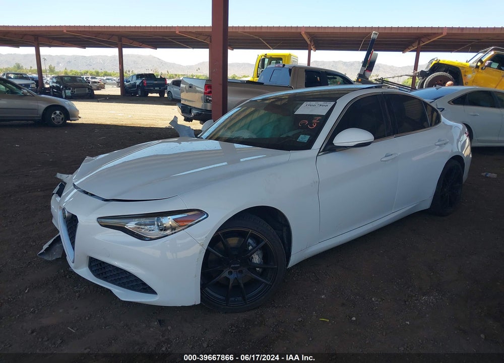 2017 ALFA ROMEO GIULIA RWD VIN: ZARFAEBN4H7562683