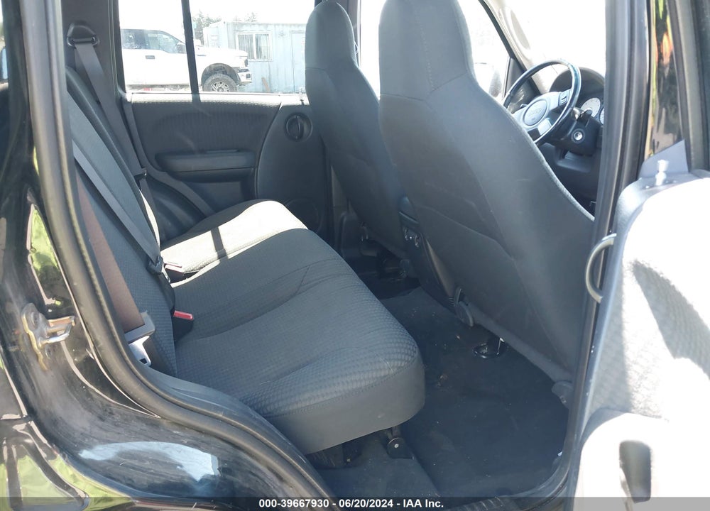 2002 JEEP LIBERTY SPORT VIN: 1J4GL48K12W130964