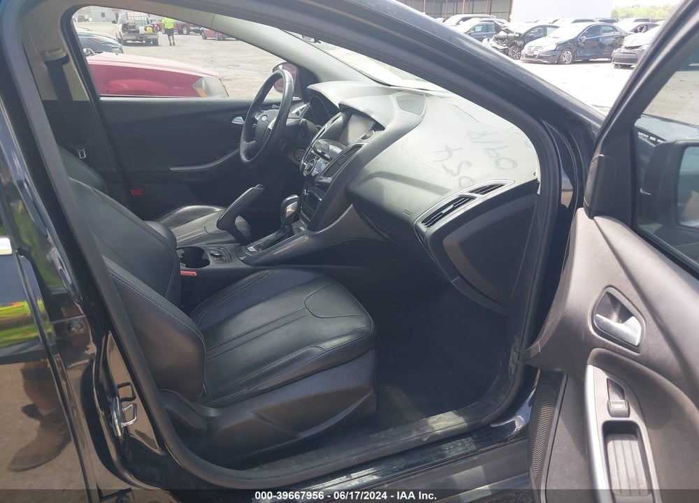2013 FORD FOCUS TITANIUM VIN: 1FADP3N23DL252277