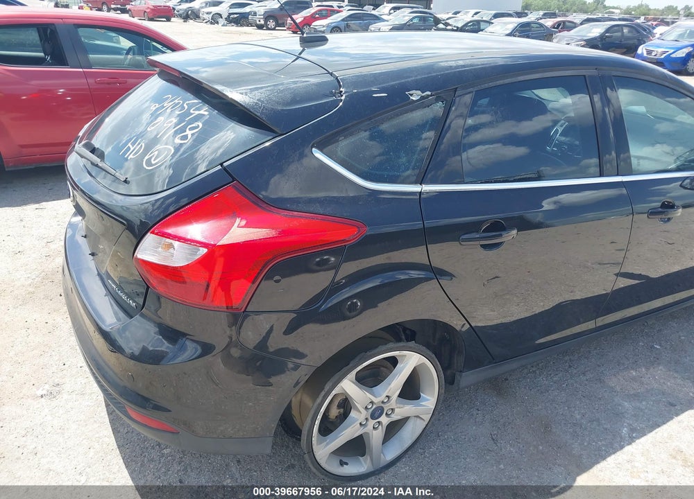 2013 FORD FOCUS TITANIUM VIN: 1FADP3N23DL252277