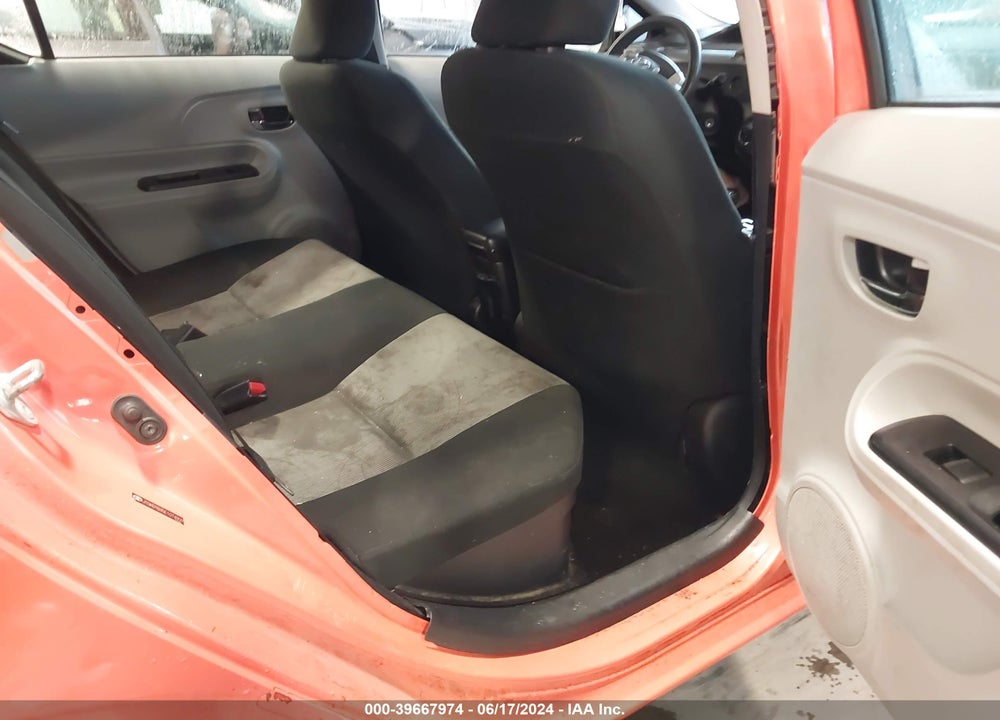 2014 TOYOTA PRIUS C TWO VIN: JTDKDTB35E1074909