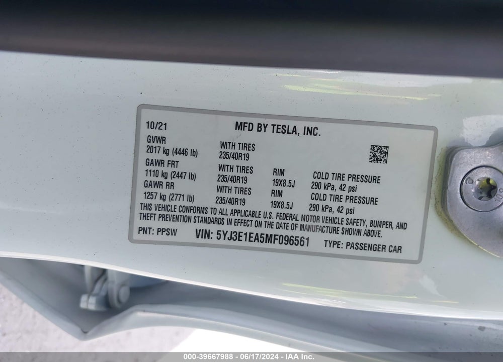 2021 TESLA MODEL 3 STANDARD RANGE PLUS REAR-WHEEL DRIVE VIN: 5YJ3E1EA5MF096561