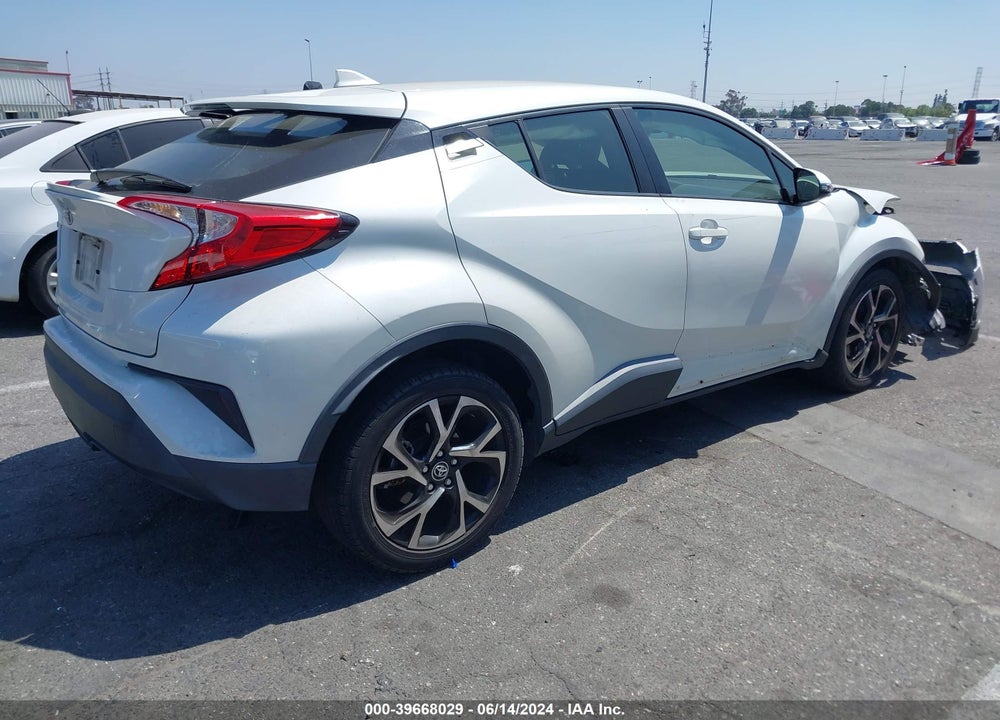 2018 TOYOTA C-HR XLE VIN: JTNKHMBX4J1000951